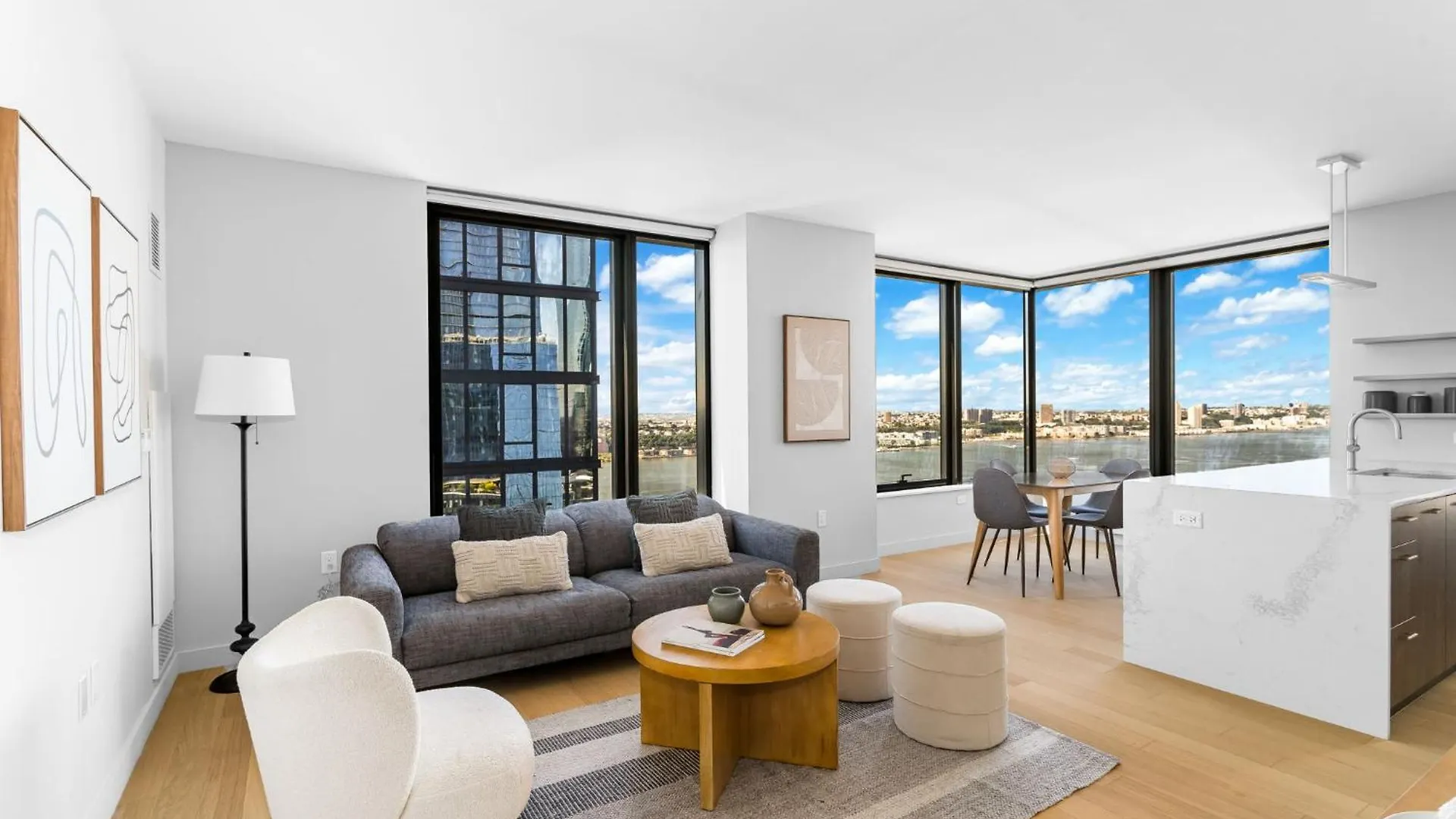 Modern Stylish 2Br 2Ba Apartment In Hudson Yard New York
